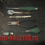 инструмент для снятия панели приборов на ВАЗ 2110-2112
